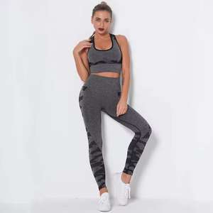 Soutien-gorge de yoga à bretelles croisées, sans armatures, respirant, à fort impact, push-up, débardeur de sport pour femme avec logo sur la poitrine - Product Image 1