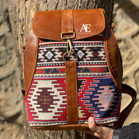 Sacs à dos en cuir véritable Jacquard Kilim, faits à la main Sac à dos en cuir vintage de style occidental Sacs à dos unisexes uniques de style bohème rustique