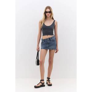 เสื้อยืดผู้หญิง - สไตล์ลำลอง - Product Image 1