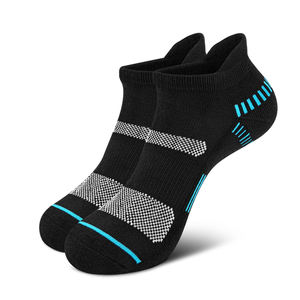 Calcetines atléticos hechos a medida para correr y entrenar Tela transpirable ligera con logotipo OEM para uso a granel - Product Image 1