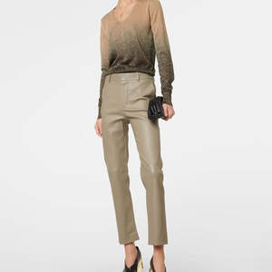 Pantalones de cuero impermeables y ligeros para mujer, pantalones de cuero para mujer de último diseño de alta calidad - Product Image 4