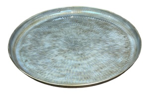 Plateau décoratif en métal doré martelé de luxe, plateau de service irrégulier organique, centre de table moderne pour table basse, décoration intérieure - Product Image 3