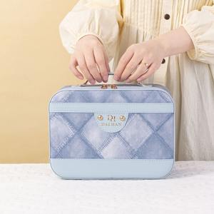 Borsa per il Trucco Grande in PU Personalizzata, Custodia Morbida Imbottita per Cosmetici da Viaggio, Produzione di Fabbrica - Product Image 4