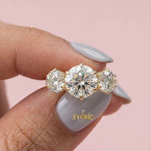 แหวนหมั้นเพชรทรงกลม 2.00 กะรัต 3 เม็ด เพชรเลี้ยงในห้องปฏิบัติการ ทอง 18K รับรองโดย IGI แหวนแต่งงานสุดหรู ของขวัญวันครบรอบ - Product Image 4