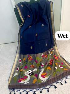 Sari en lin indien doux pour femmes avec un riche tissage en zari Meena, pallu en tissu, bordure en zari, motif Meena Butti sur toute la surface - Product Image 3