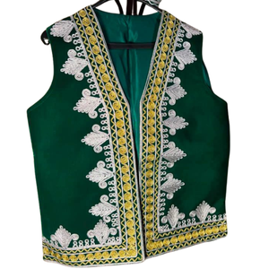 Conjunto de Ropa de Boda Estilo Bohemio Banjara con Encaje Floral Vintage de la India, Pakistán y Afganistán, Personalizado y en Oferta - Product Image 3