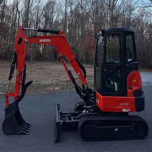 Mini-excavatrice sur chenilles robuste pour KX033-4 avec moteur de 23,9 CV, forte force de creusement, pompe à moteur incluse - Prix de gros - Product Image 1