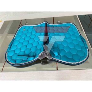 Juego de lujo de almohadillas acolchadas de satén para silla de montar, color azul plateado, con mantas para patas y velo antimoscas, equipo ecuestre a juego, venta al por mayor - Product Image 6