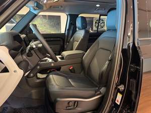 LAND ROVER DEFENDER 2025 USADO, Volante a la Izquierda/Derecha - Product Image 5