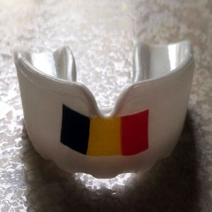 Protector Bucal y Dental para Boxeo FK-5002 de Flyingkick Enterprises, para Entrenadores y Competidores, Disponible en Tamaños Variables, Venta al Por Mayor - Product Image 6