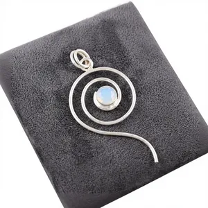 Colgante Clásico y Moderno de Ópalo Lechoso Chapado en Plata 925 con Engaste de Bisel en Forma de Cadena, Regalos de Cumpleaños, Fiesta, Tercera Opción - Product Image 6