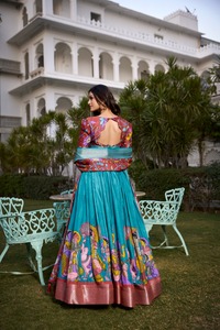 Nuevo Lehenga Choli Exclusivo Estampado (Kalamkari) con Borde de Tejido Zari, Vestido de Novia de Tela de Red para Bodas y Fiestas, Formal, de Secado Rápido, para Todas las Estaciones - Product Image 6