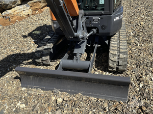 OFFRE DE LIQUIDATION LIMITÉE NEUF/OCCASION 2026/2025 DEVELON DX35Z-7 - Product Image 4