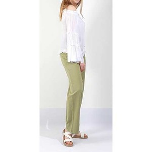 Vêtements de sport de qualité supérieure pour femmes Pantalons évasés haute couture Lavage en machine Pantalons pour femmes de haute qualité - Product Image 2