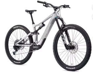 Bicicleta Eléctrica de Montaña GOOD 2025 PL Carbon 800Wh, Ligera, de Fibra de Carbono, Alto Rendimiento - Product Image 3