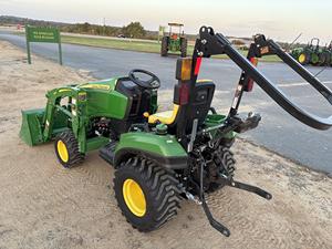 Pièces de rechange pour tracteur John Deere 1023E d'occasion 2023, 45 CV, chenilles/roues motrices, moteur, boîte de vitesses, roulements, composants principaux pour les exploitations agricoles - Product Image 4