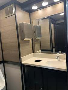 รถพ่วงห้องน้ำเคลื่อนที่ 4 ห้อง + จัดส่งฟรีสำหรับทุกที่ - Product Image 3