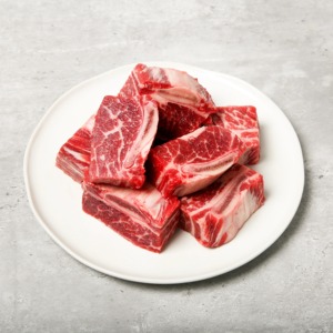 Côtes de bœuf de haute qualité, uniformes en taille et en poids, pour un contrôle facile des portions et un conditionnement prêt à la vente. - Product Image 1