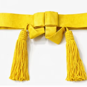 Ceinture de cérémonie jaune avec pompons – Écharpe décorative pour événements et parades - Product Image 1