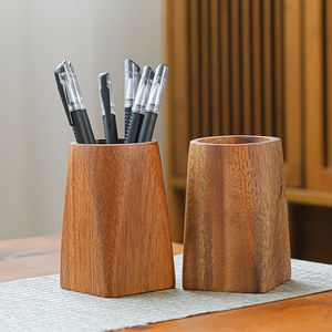 Portalápices Cuadrado de Madera, Diseño Moderno y Ecológico, Acabado Artesanal, para Oficina, Precio Bajo - Product Image 1