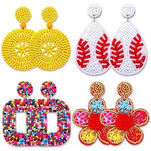 Hermosos nuevos pendientes de gota con cuentas de semillas de lujo hechos a mano Multi Color personalizable Elección de moda Unisex - Product Image 1