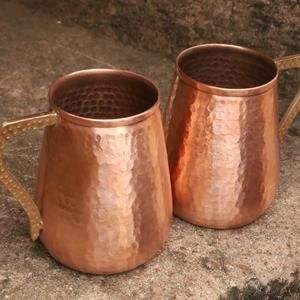 Mules traditionnelles en cuivre avec un aspect rustique et un design durable, parfaites pour les cadeaux et la maison. - Product Image 2