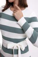Robe en tricot à col rond pour femmes, manches longues, rayée flexible, ceinture chaude, détail, haute qualité, hiver, nouvelle mode, services OEM