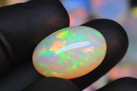 Véritable Opale Ethiopienne Cabochon Pierre Lisse Polie Ovale Welo Brillant Arc-en-ciel Flashy Opale Ethiopienne Gemme Cadeau Pour Elle