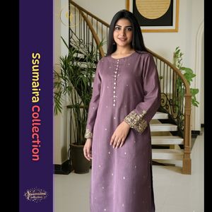 Ssumaira Collection Khadinet Traje bordado de 3 piezas de color lavanda-Elegante vestido pakistaní Anarkali Salwar Kameez Dupatta - Product Image 1