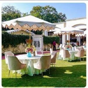 Cadre en acier à bas prix de haute qualité Parapluie de grande taille Éclairage Restaurant Jardin Patio Piscine extérieure Club Beach Resort Parasol - Product Image 1