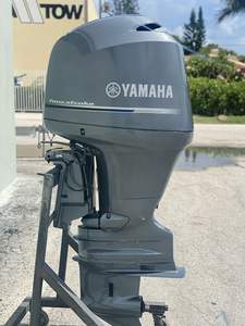 Motor fueraborda industrial de 150 CV y 4 tiempos con eje de 25 pulgadas, usado, para bricolaje, OEM y ODM - Product Image 4