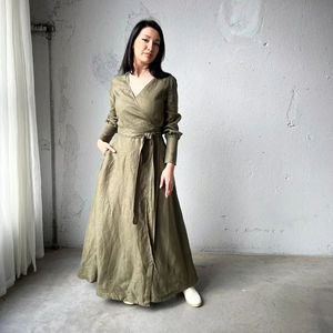 Robe longue en lin vert avec manches bouffantes décontractées style médiéval doublure en coton lourd pour les occasions quotidiennes - Product Image 1