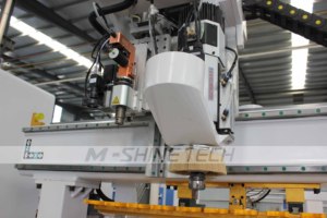 Máquina Router CNC ATC Automática 4x8 para Corte y Ensamblaje <span class=keywords><strong>de</strong></span> Puertas <span class=keywords><strong>de</strong></span> Gabinetes <span class=keywords><strong>de</strong></span> MDF con Magazín <span class=keywords><strong>de</strong></span> 8 Herramientas, Fábrica Jinan China - Product Image 3