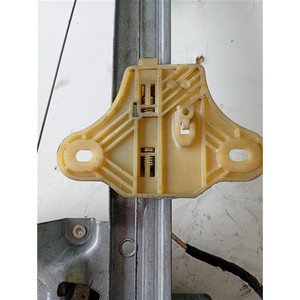 Lève-vitre électrique avant droit Renault Clio Série 807205569R (08>15) - Product Image 6