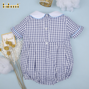 บาบีนี ฉันรักแม่ เสื้อผ้าเด็กผู้ชายฤดูหนาวแบบหรูหรา ติดกระดุม แต่งสม็อค ทรงบับเบิ้ล ODM ผลิตตามแบบเดียวกับที่สั่งทำ ผ้าสแปนเด็กซ์/คอตตอน สีกรมท่า ลายตารางหน้าต่าง ผ้าลายเปลวไฟ - Product Image 6