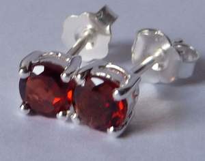 Boucles d'oreilles en argent sterling 925 faites à la main avec grenat naturel bijoux à la mode pour cadeau de fête d'anniversaire - Product Image 6