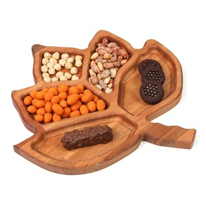 Plateau de service rectangulaire en bois pour desserts et en-cas - Product Image 3