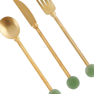 Meilleures ventes de couverts en acier inoxydable plaqué or vintage royal couverts en métal mariages hôtels restaurants prix de gros inde - Product Image 5