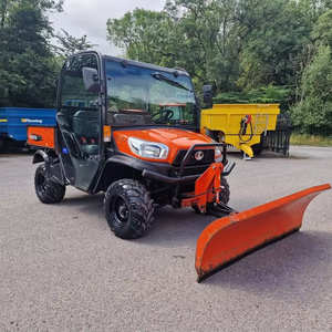 Moissonneuse-batteuse RTV X1100C 4x4 de qualité industrielle avec cabine fermée, performances tout-terrain, 1100 kg, 2001-4000 heures d'utilisation - Product Image 2