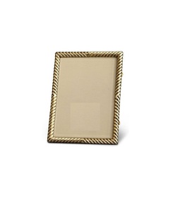 Elegant vintage style metal <b>photo</b> <b>frame</b> designed for enhancing interior spaces <b>with</b> timeless artistic decorative appeal - Product Image 6