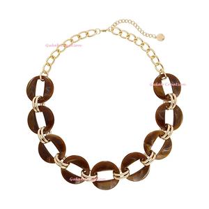 Collar Gargantilla de Cadena Gruesa con Diseño Floral de Resina Marrón, Joyería de Moda Atrevida para Mujer - Product Image 1