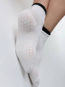 Mujeres ODM Stripe Cuff Yoga & Pilates Calcetines Transpirable Antideslizante Grippy Calcetines Deportivos Venta al por mayor Antideslizante Grip - Product Image 3