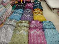 Exportation indienne vêtements de qualité vêtements de danse robe matériel broderie séquence bordure Net tissu pour vente à l'exportation