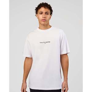 VS1 เสื้อยืดโอเวอร์ไซส์ผ้าฝ้ายสำหรับผู้หญิง สีขาว "เพลิดเพลินกับการเดินทาง" - Product Image 2