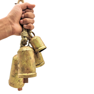 Campanas Navideñas Decorativas de Latón Tallado con Acabado Dorado, Cuerda Ancha Personalizada para Colgar, Decoración Náutica para Árbol de Navidad, Halloween, Fiesta, Hogar - Product Image 3