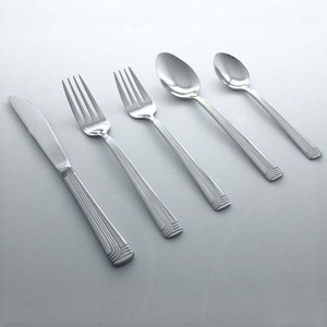Ensemble de couverts de vaisselle en acier inoxydable plaqué argent personnalisé comprenant une cuillère et une fourchette pour une expérience culinaire élégante - Product Image 6