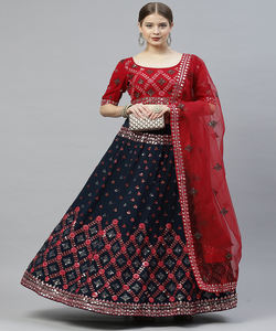 Precio al por mayor en diseñador indio exclusivo pesado Lahenga Choli Dupatta seda Salwar Kameez boda desgaste Surat fabricante - Product Image 3