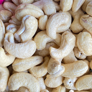 Fabrication de noix de cajou LWP noix de cajou Kaju Badam 1Kg exporté en gros vers l'UE, le Moyen-Orient et l'Asie depuis Santigo - Product Image 1