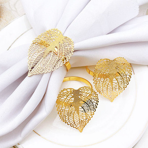 Anillos de Servilleta de Diseño Moderno con Patrón de Hojas que Reflejan la Luz de Forma Hermosa, Creando un Brillo Sutil que Mejora la Decoración de la Mesa - Product Image 1
