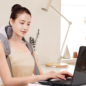 Masajeador de acupresión térmica inalámbrico para cuello, hombros y manos, cojín corporal con función de calor-Friends - Product Image 1